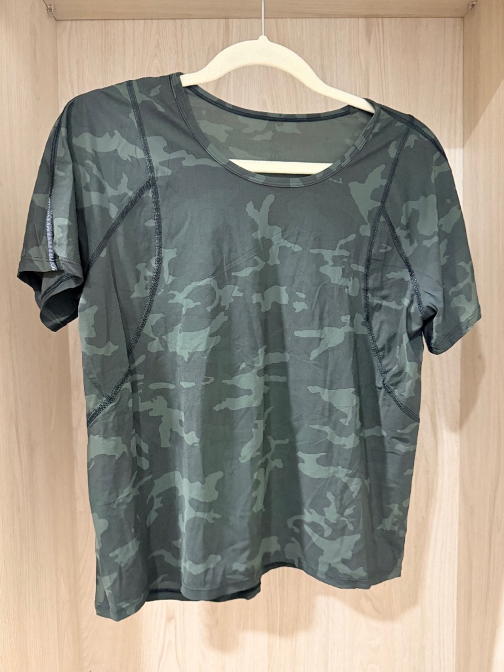 Lululemon camo, short sleeve workout top. Size 8